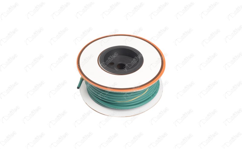 3.2mm x 7.5mm YAKIT HORTUMU ( Üniversal ) (E / TİPİ ) DİZEL ,BENZİN , LPG ,YAĞ KULLANIMI İÇİN